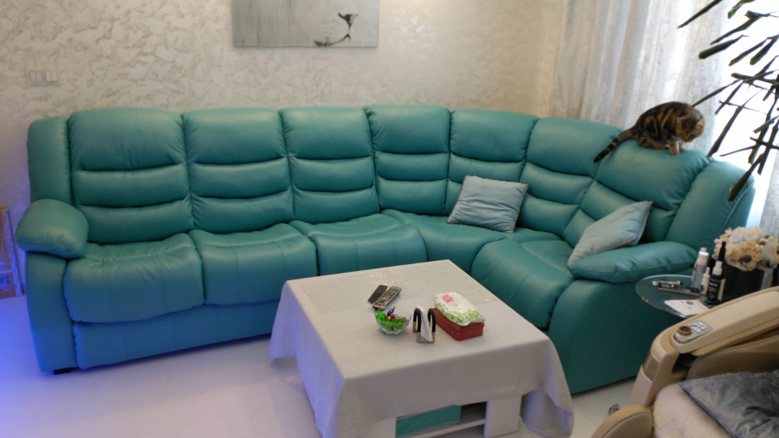 Перетяжка дивана на дому. Столбовая