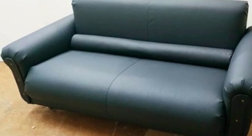 Обивка дивана на дому. Столбовая